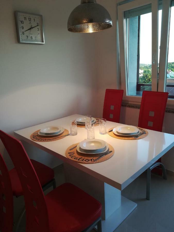 Apartman Tonika Pula Ngoại thất bức ảnh