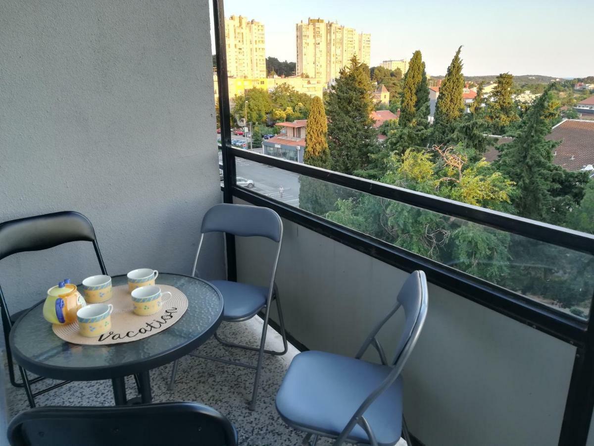 Apartman Tonika Pula Ngoại thất bức ảnh